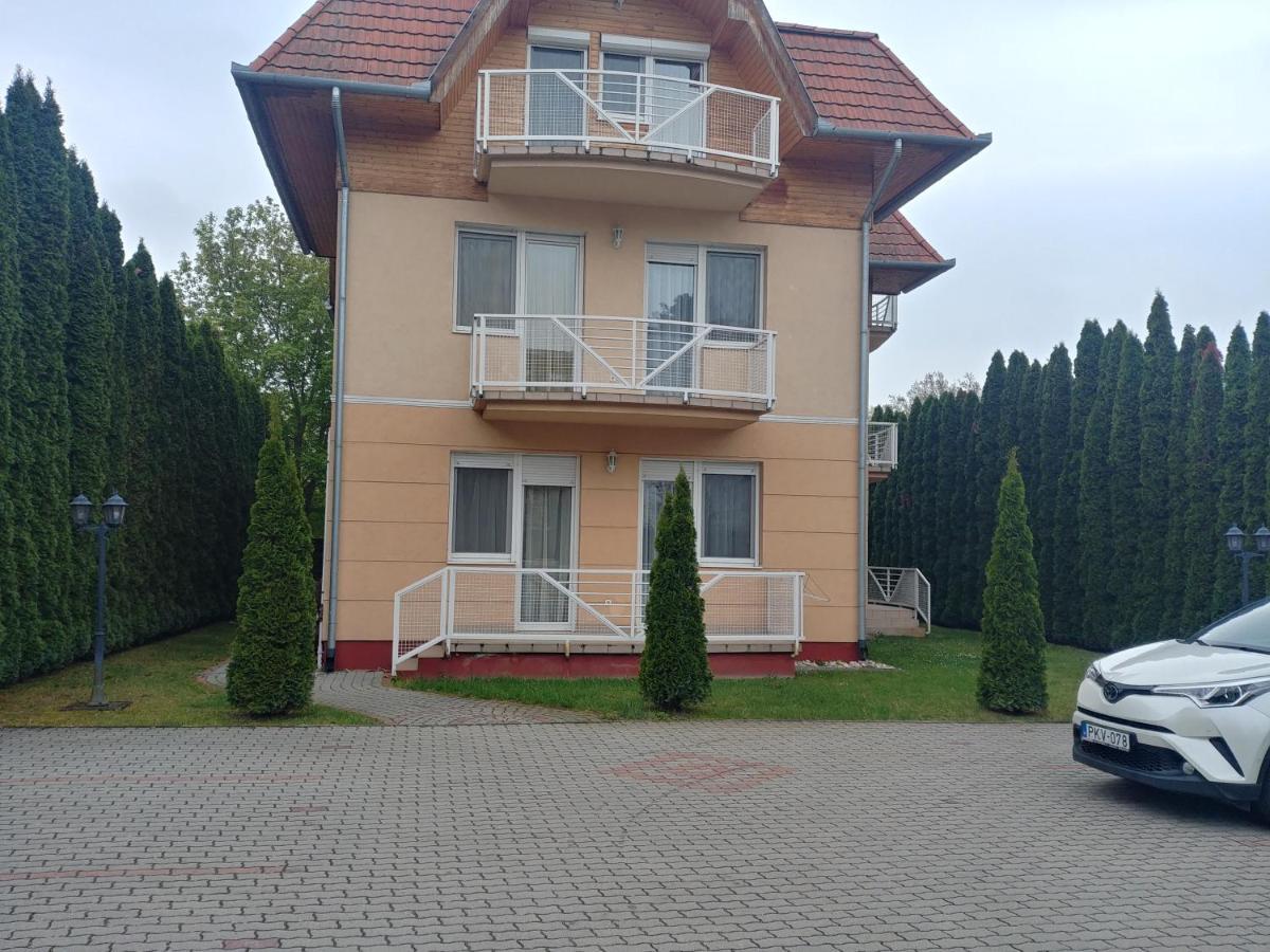 Arnyas Διαμέρισμα Balatonlelle Εξωτερικό φωτογραφία